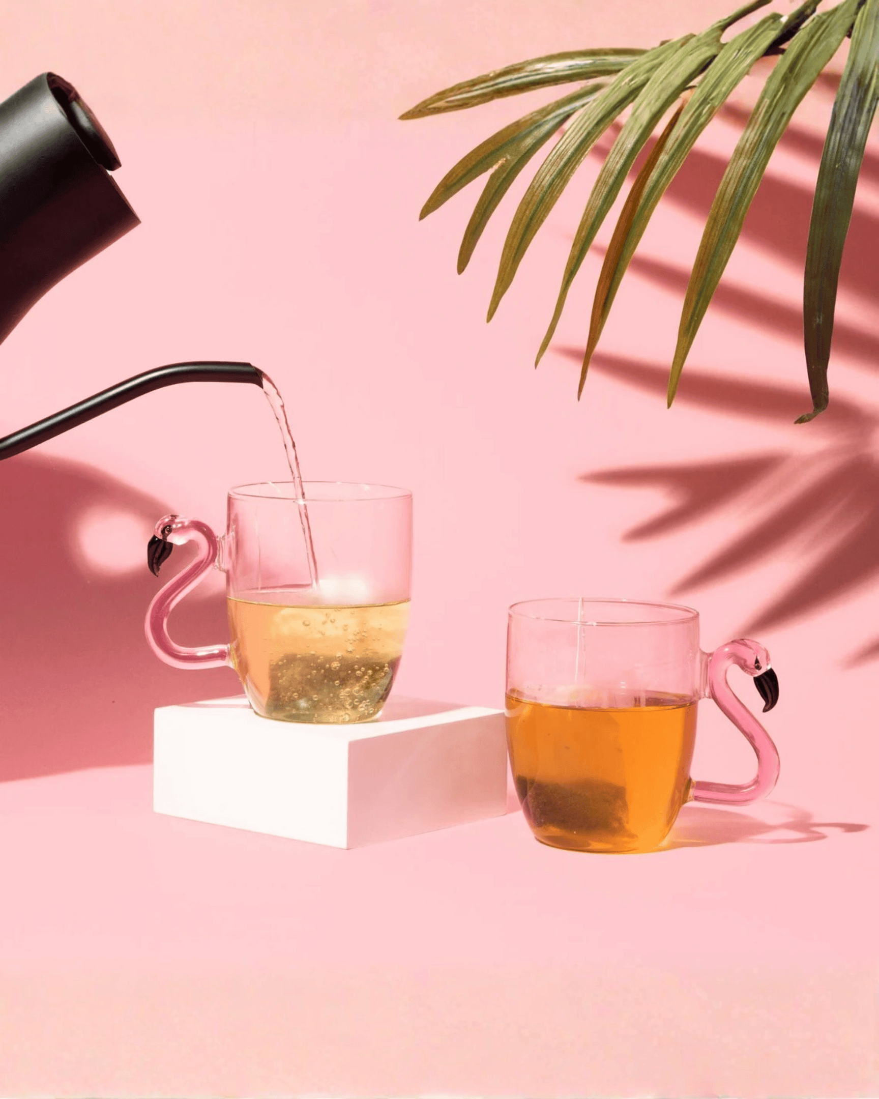 Crystal Clear Art Sculpted Hand-Blown Flamingo Glass Mugs Set